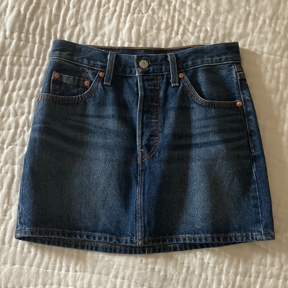 Levi's Dresses & Skirts - Levi Denim Mini Icon Skirt